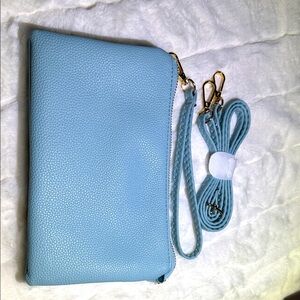 Jen & Co Sky Blue Riley with crossbody and wristlet straps. NWOT
